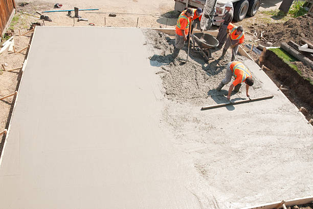 Best Commercial Concrete Services in Bunk Foss, WA